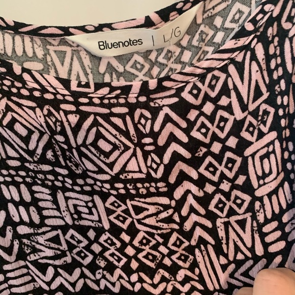 Beautiful women’s romper - Picture 2 of 2